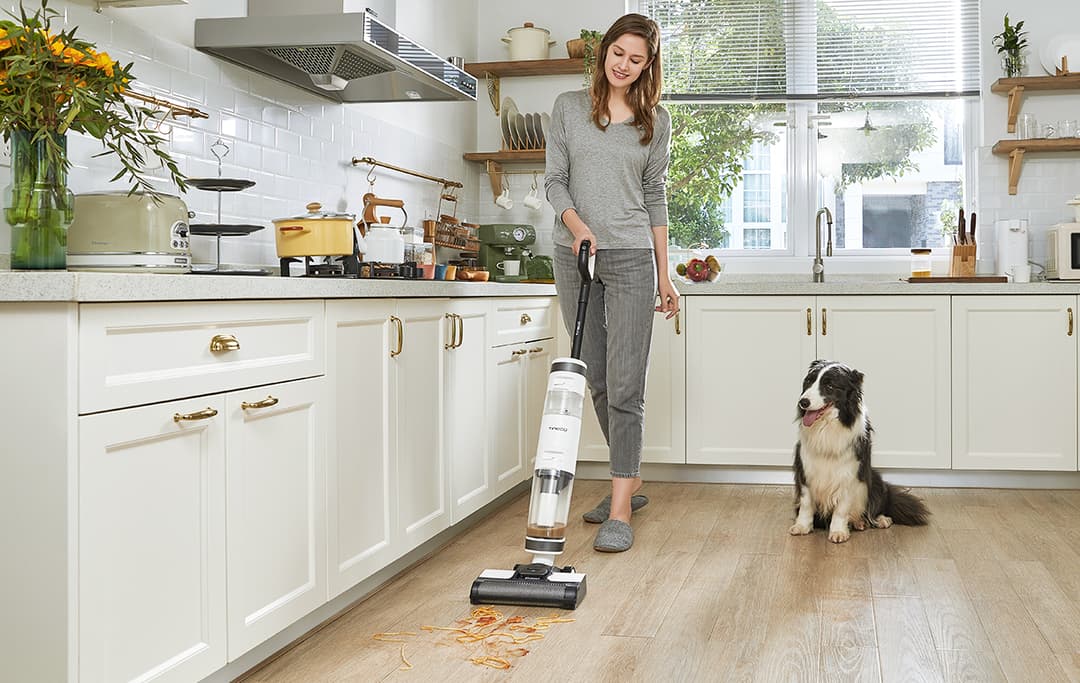 Tineco iFloor 3 lau sàn bếp sạch bóng